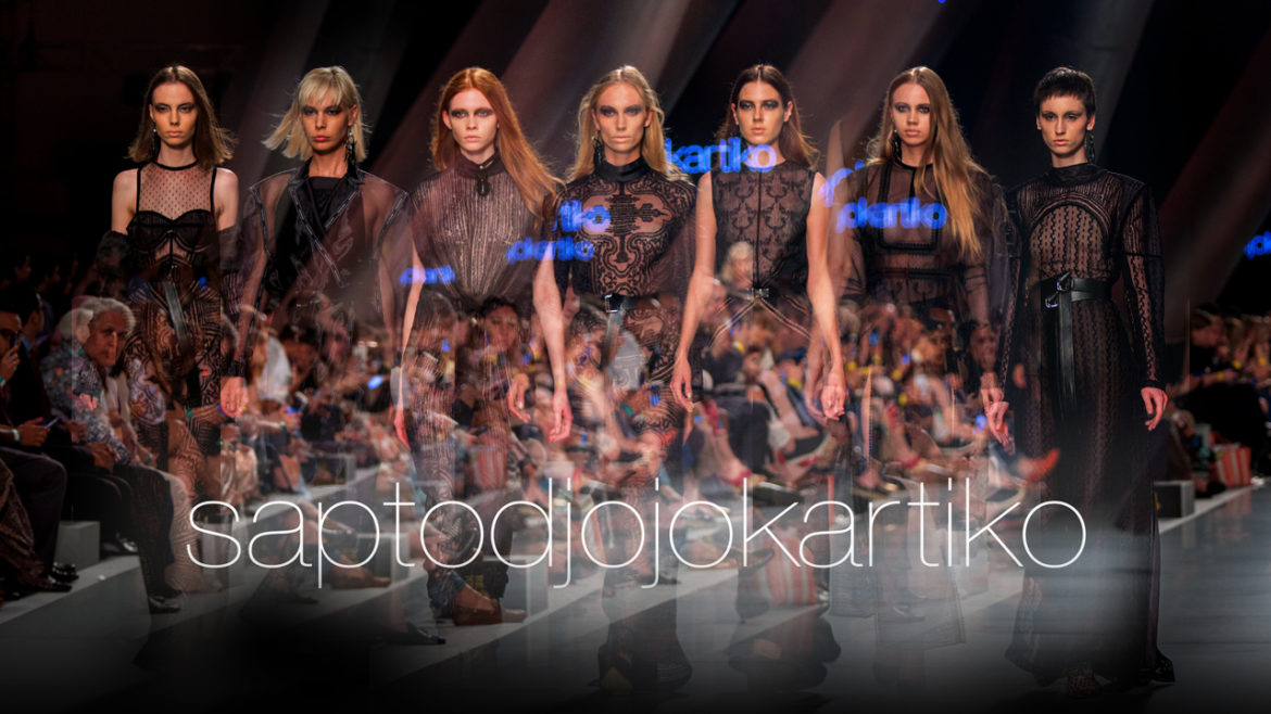 Rancangan Sapto Djojokartiko Fall Winter 2017 di Arab Fashion Week